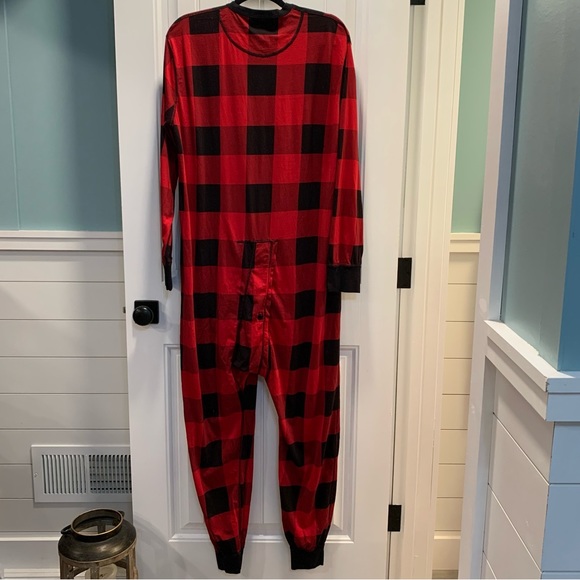 JCREW knit goods. Lg. Mens. Red & Black plaid. Full body button up adult pjs. - Picture 6 of 14